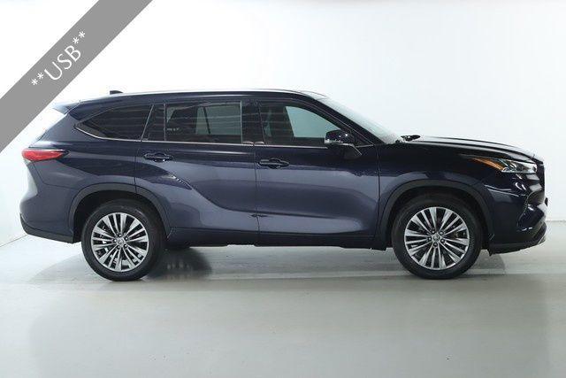 used 2021 Toyota Highlander car, priced at $42,400
