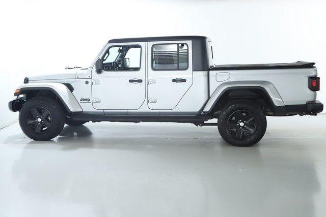 used 2022 Jeep Gladiator car, priced at $31,000