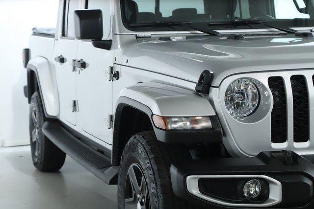 used 2022 Jeep Gladiator car, priced at $31,000