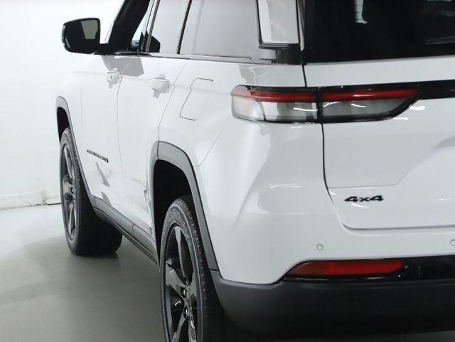 used 2023 Jeep Grand Cherokee car, priced at $28,700