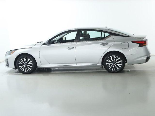 used 2024 Nissan Altima car