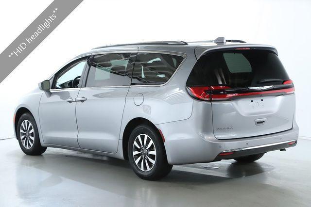 used 2021 Chrysler Pacifica car, priced at $24,000