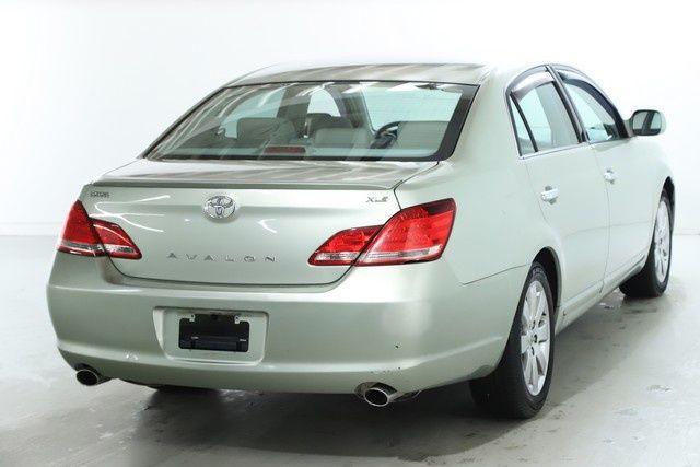 used 2007 Toyota Avalon car, priced at $7,500