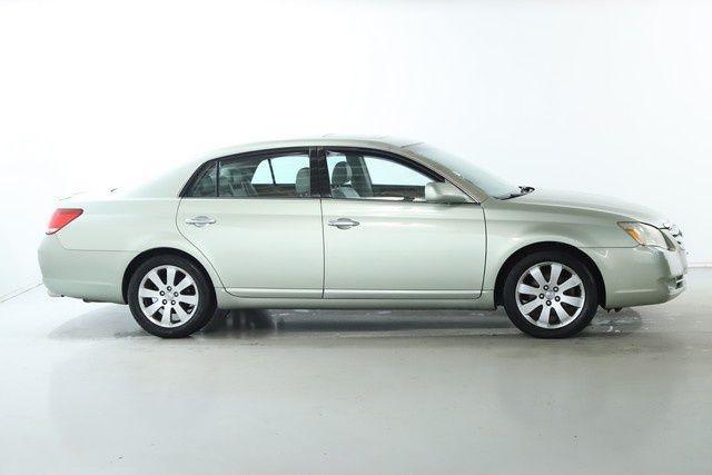 used 2007 Toyota Avalon car, priced at $7,500