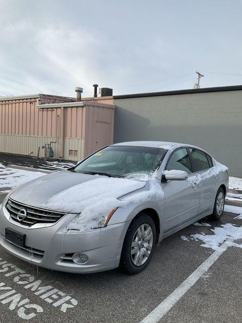 used 2010 Nissan Altima car