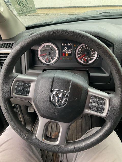 used 2022 Ram 1500 Classic car, priced at $33,000