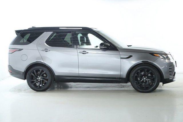 used 2022 Land Rover Discovery car, priced at $39,000