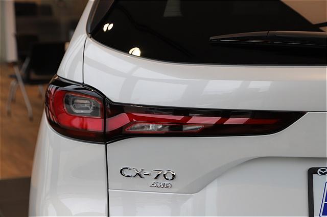 new 2025 Mazda CX-70 PHEV car, priced at $61,015