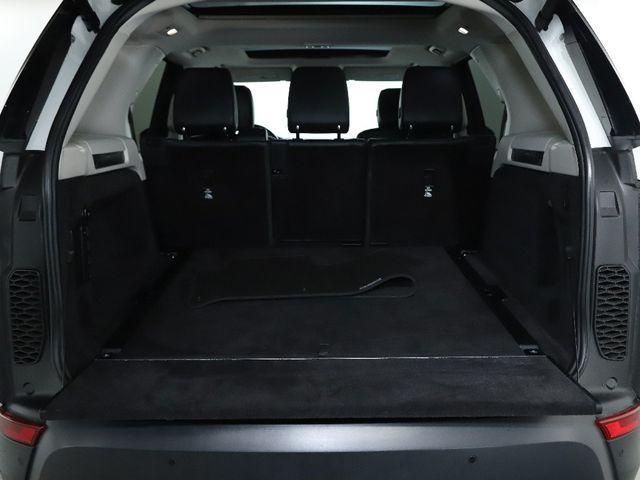 used 2020 Land Rover Discovery car, priced at $26,000