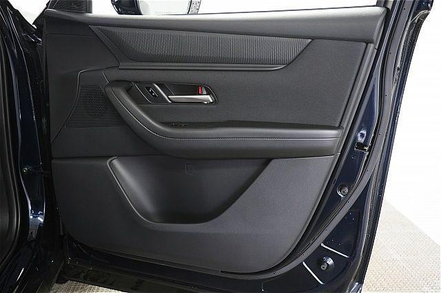 new 2025 Mazda CX-90 car, priced at $38,650