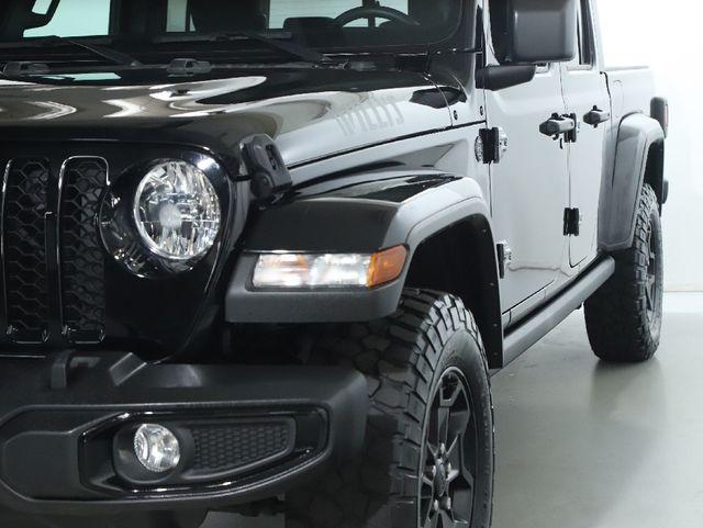 used 2023 Jeep Gladiator car, priced at $32,000