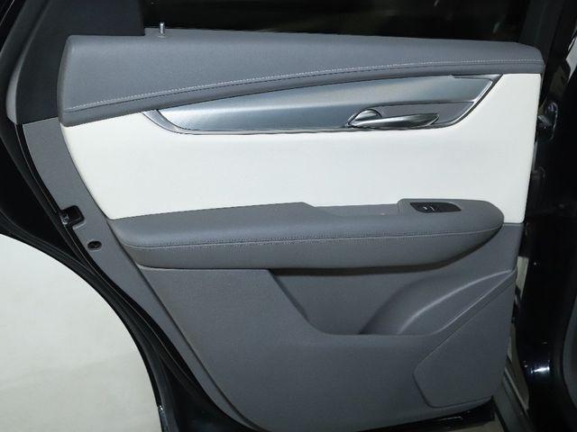 used 2021 Cadillac XT5 car, priced at $27,500