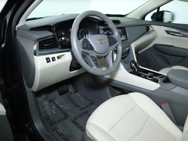 used 2021 Cadillac XT5 car, priced at $27,000