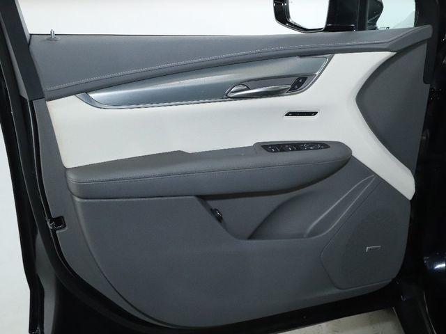 used 2021 Cadillac XT5 car, priced at $27,500