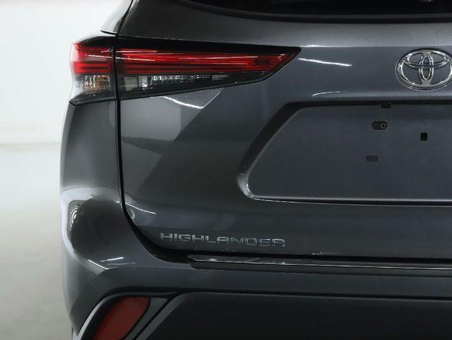 used 2023 Toyota Highlander car, priced at $41,500