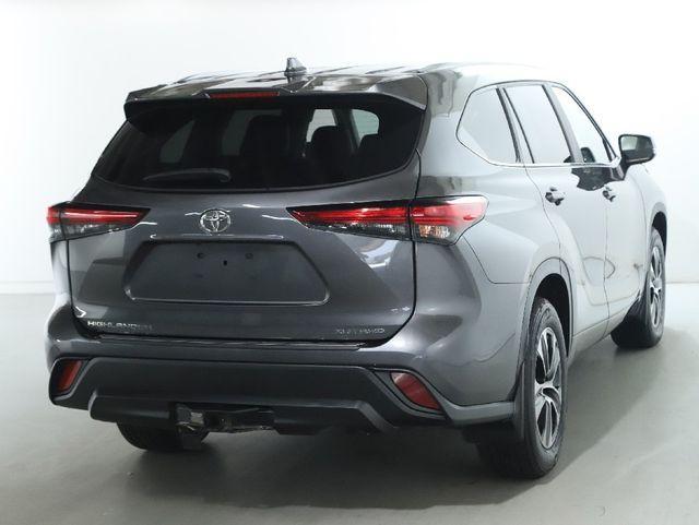 used 2023 Toyota Highlander car, priced at $41,500