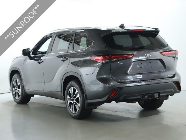 used 2023 Toyota Highlander car, priced at $41,500