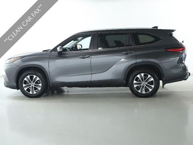 used 2023 Toyota Highlander car, priced at $41,500