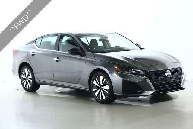used 2025 Nissan Altima car, priced at $20,000