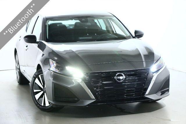 used 2025 Nissan Altima car, priced at $20,000