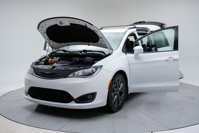 used 2019 Chrysler Pacifica car, priced at $15,379