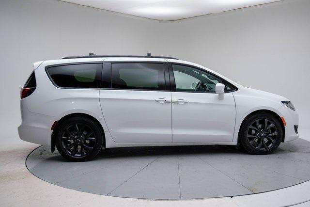 used 2019 Chrysler Pacifica car, priced at $15,379