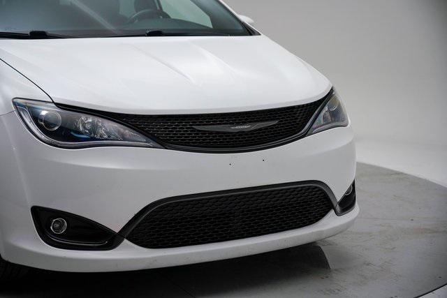 used 2019 Chrysler Pacifica car, priced at $15,379