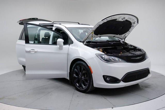 used 2019 Chrysler Pacifica car, priced at $15,379