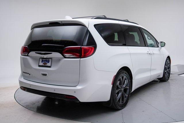 used 2019 Chrysler Pacifica car, priced at $15,379