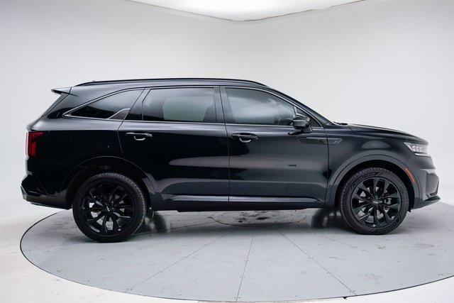 used 2022 Kia Sorento car, priced at $28,320