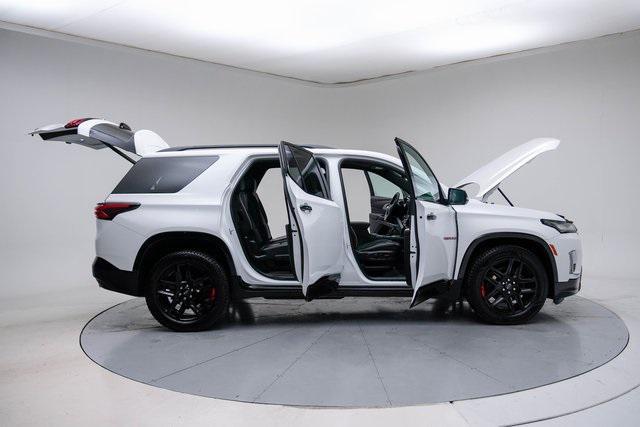 used 2022 Chevrolet Traverse car, priced at $24,998
