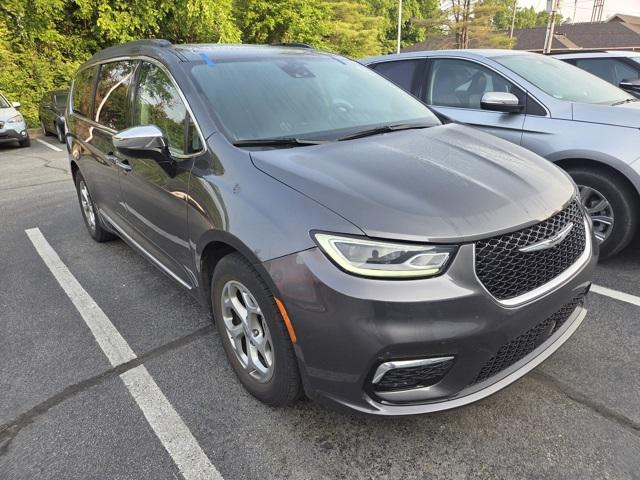 used 2023 Chrysler Pacifica car, priced at $29,999