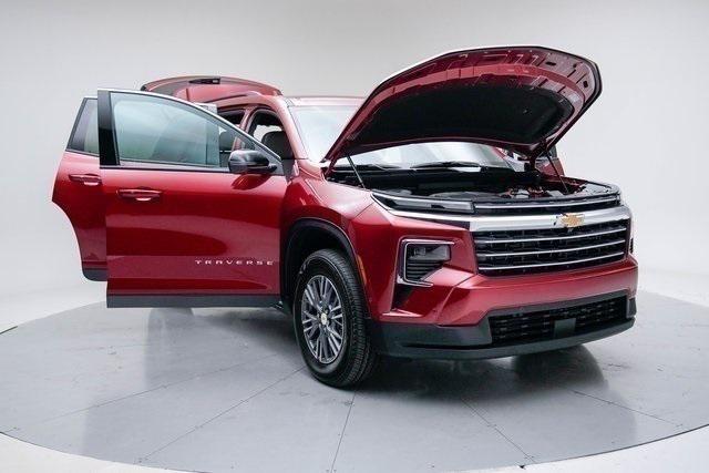 new 2026 Chevrolet Traverse car, priced at $46,229