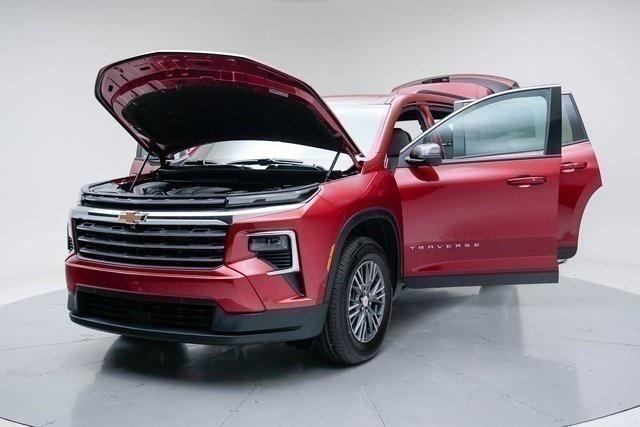 new 2026 Chevrolet Traverse car, priced at $46,229