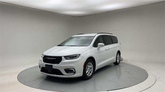 used 2022 Chrysler Pacifica car, priced at $27,308