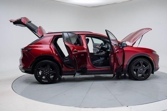 new 2025 Chevrolet Equinox EV car, priced at $43,085