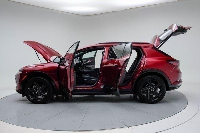 new 2025 Chevrolet Equinox EV car, priced at $43,085