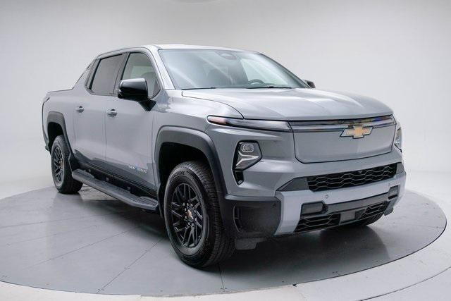 new 2025 Chevrolet Silverado EV car, priced at $71,440