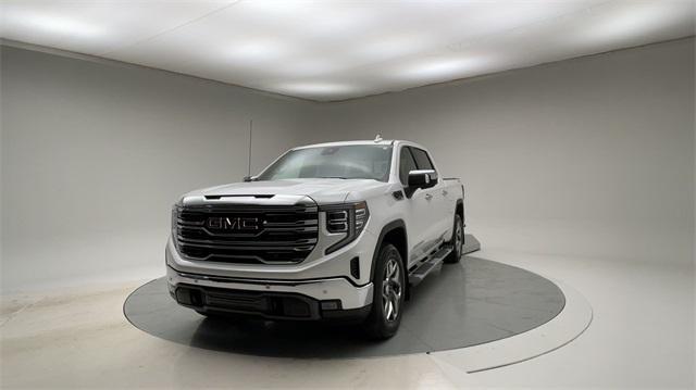 used 2022 GMC Sierra 1500 car, priced at $45,623