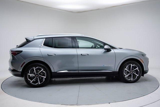 new 2025 Chevrolet Equinox EV car, priced at $43,890