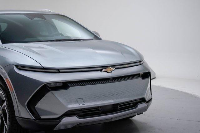new 2025 Chevrolet Equinox EV car, priced at $44,390