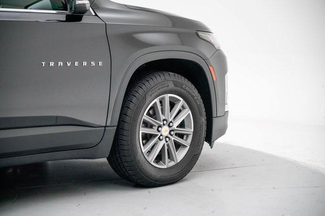 used 2022 Chevrolet Traverse car, priced at $25,616