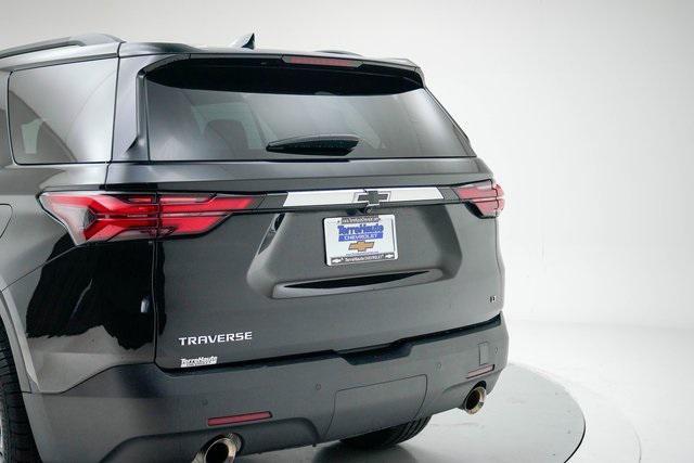 used 2022 Chevrolet Traverse car, priced at $25,616