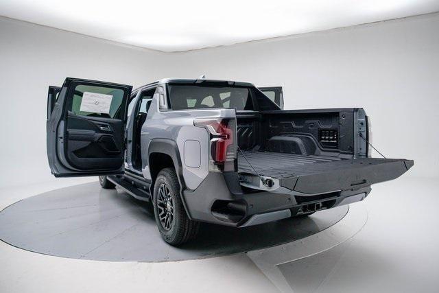 new 2025 Chevrolet Silverado EV car, priced at $72,885