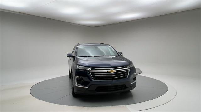 used 2022 Chevrolet Traverse car, priced at $32,608