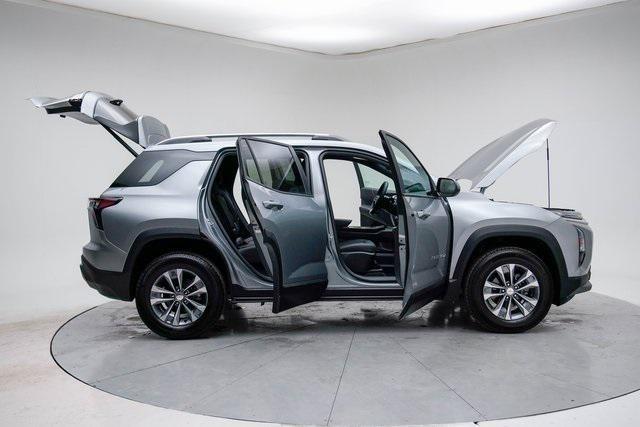 new 2025 Chevrolet Equinox car, priced at $32,997