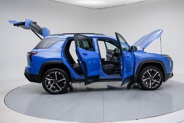 new 2026 Chevrolet Equinox car, priced at $36,601