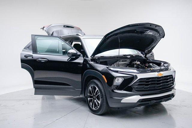 used 2024 Chevrolet TrailBlazer car, priced at $21,995