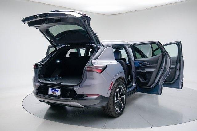 new 2025 Chevrolet Equinox EV car, priced at $39,462