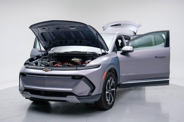 new 2025 Chevrolet Equinox EV car, priced at $39,462